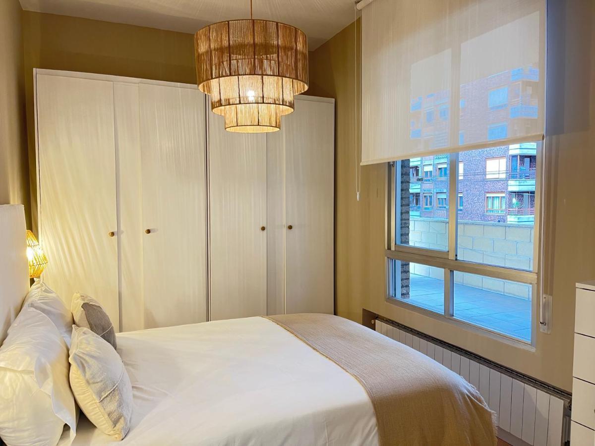Coqueto Apartamento Торрелавега Екстер'єр фото